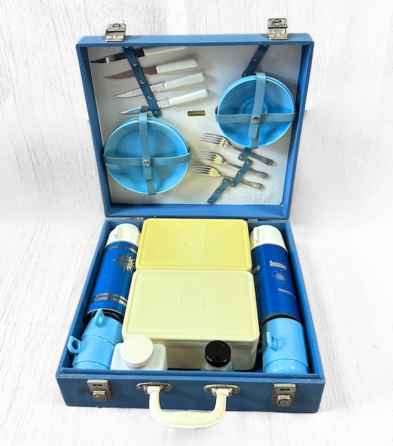 ◆ 60s SIRRAM ビンテージ ピクニック ティー セット イギリス ◆ 1960s Sirram Blue Picnic Set: Vintage Hamper for Four - Etsy