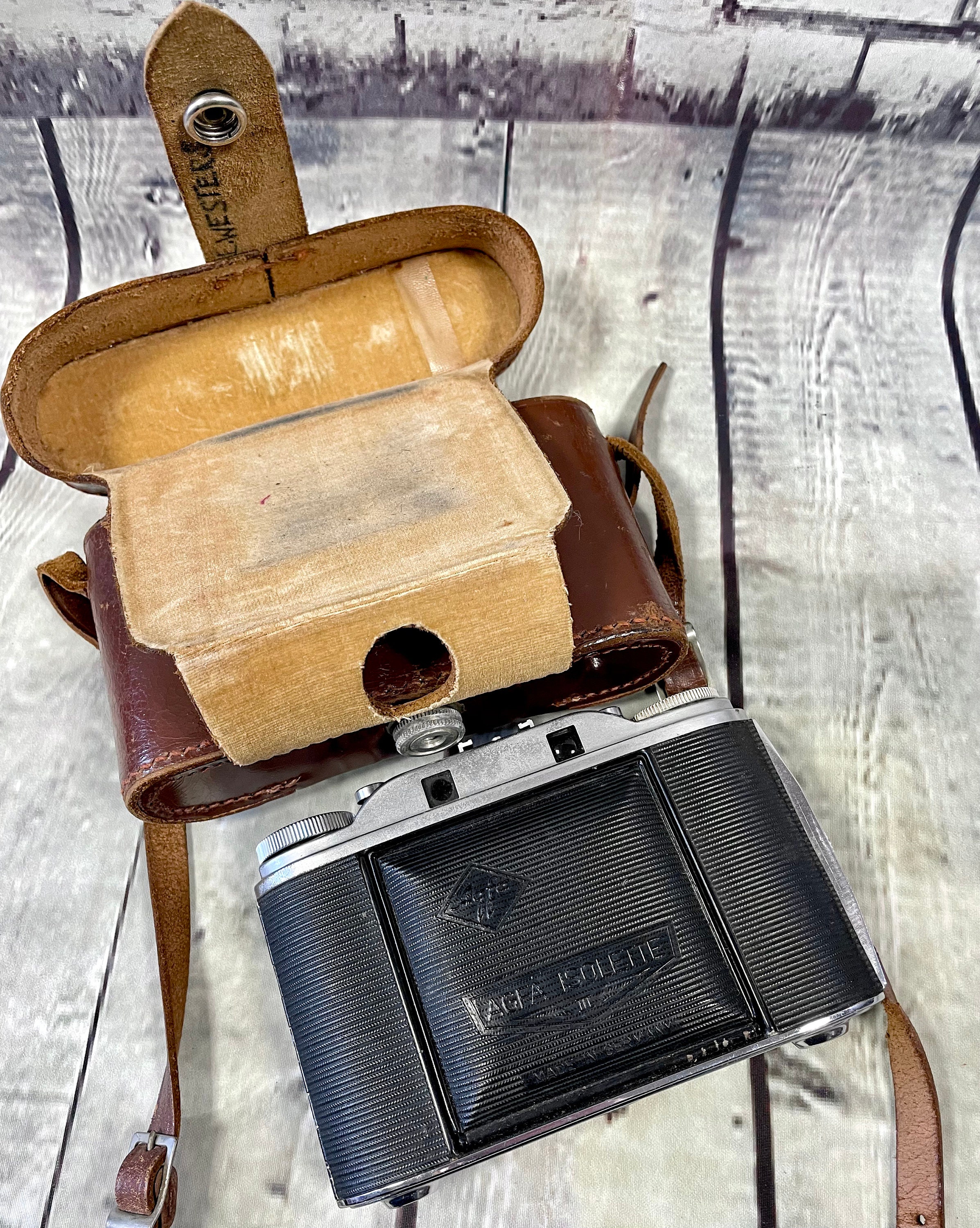 Appareil Photo Ancien Agfa Isolette Avec étui - Années 1942-1950 - Jsolette