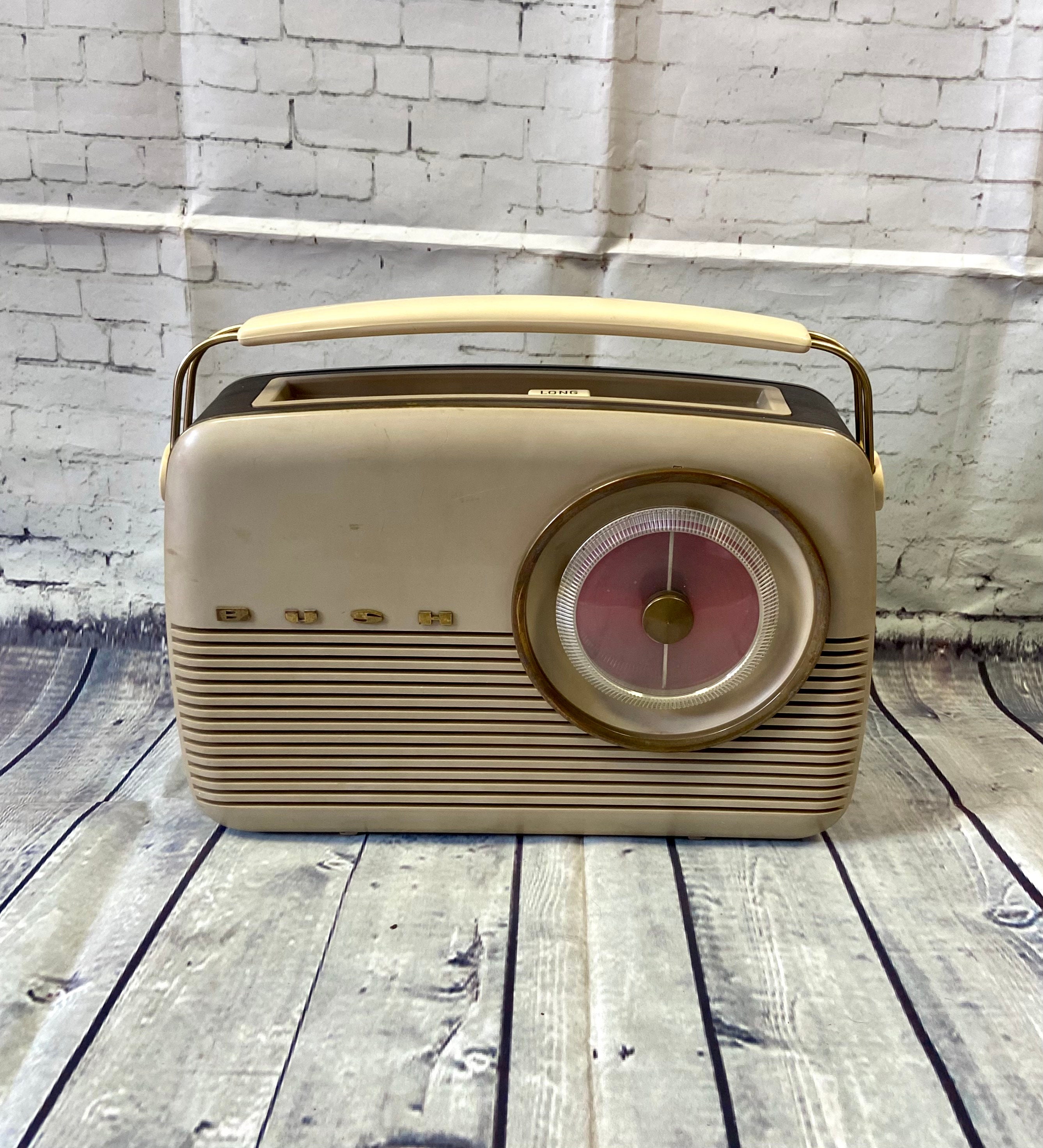 Entblößen Konservierungsmittel Verbindung bush radio aufschieben