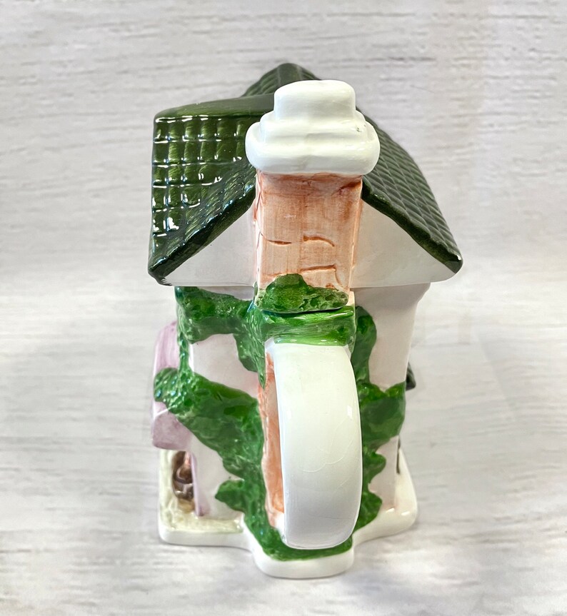 Vintage Teapot Vintage Kitsch Antique Shop Novelty Teapot, Retro Teapot