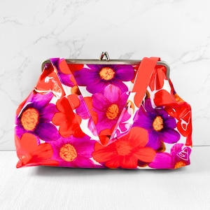 1960s Vinyl Bag | Vintage 1960s Flower Power Vinyl Bag | Fashion History, Vintage Style, 1960s Bag, Vintage Fashion, 60s Handbag