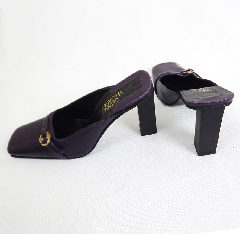 Versace, vintage shoes, designer, designer vintage shoes, Versace shoes, 1980s shoes, vintage Versace shoes, purple shoes, unique shoes, vintage designer shoes, vintage Versace mules, unique shoes, unique gifts, gifts for her