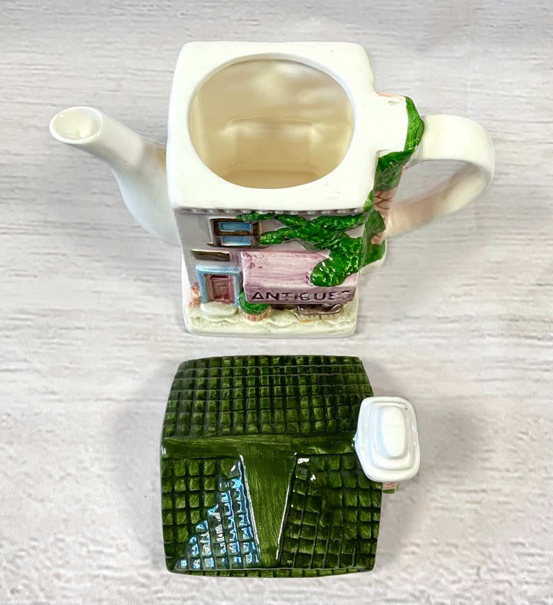 Vintage Teapot Vintage Kitsch Antique Shop Novelty Teapot, Retro Teapot