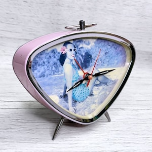 Vintage Homeware | Vintage 1980s does 50s Atomic Pin-Up Alarm Clock, Vintage Clock, Vintage Style, Unique Gift