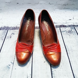 60s Vintage Shoes | Original 1960s Vintage Tan & Red Heeled Court Shoes UK4 EUR37 Vintage Shoes, 1960s Shoes