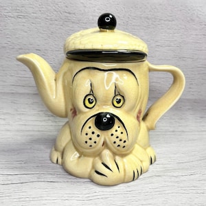 Vintage Homeware | 1970s Vintage PK Droopy Dog Hound Novelty Teapot, Vintage Teapot, Vintage Collectables, Vintage Props