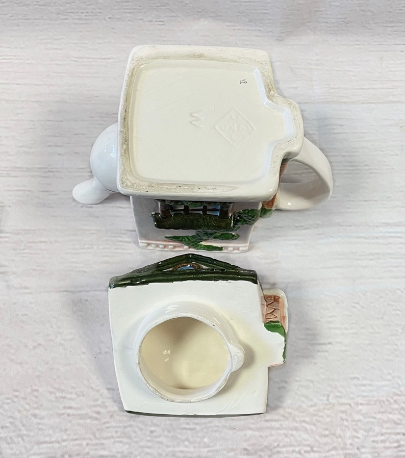 Vintage Teapot Vintage Kitsch Antique Shop Novelty Teapot, Retro Teapot