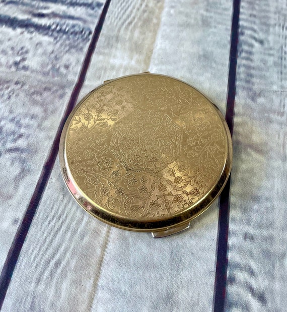 Vintage Stratton Compact Vintage Stratton Golden Floral pic