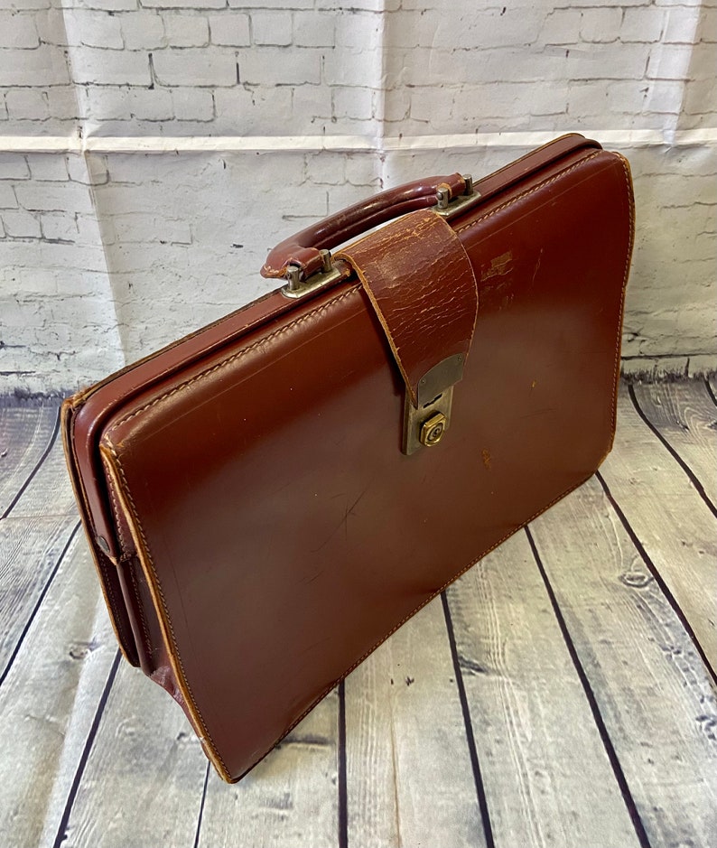 Vintage Doctors Bag Original 1960s Vintage Rich Tan Doctor's Bag