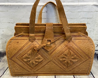 Bolso de los años 60 / Bolso vintage de cuero repujado de los años 60