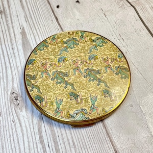Vintage Compact | 1950s Vintage Vogue Vanities Persian Legends Compact, Unique Gifts, Vogue Vanities Compact, Vintage Collectables