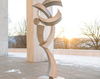 Gran escultura de jardín de acero inoxidable: “Balance”, arte abstracto para exteriores, 96 pulgadas.