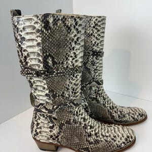 Gepersonaliseerde handgemaakte pythoncowboylaarzen • Exotische slangenleer westernfestivallaarzen