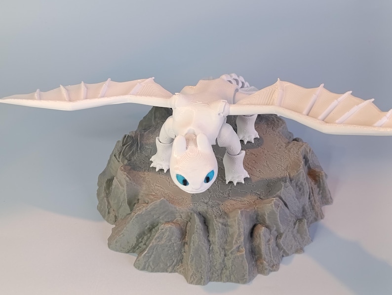 Toothless, Light Fury & Baby Dragons (Dart, Pouncer, Ruffrunner) – Articulated 3D Printed HTTYD Figures | Family Bundle or Singles LightFury - White