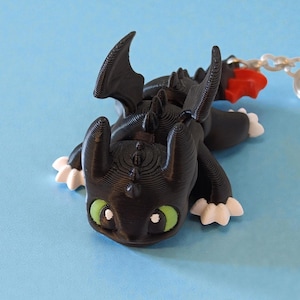 Toothless, Light Fury & Baby Dragons (Dart, Pouncer, Ruffrunner) – Articulated 3D Printed HTTYD Figures | Family Bundle or Singles Toothless Keyring