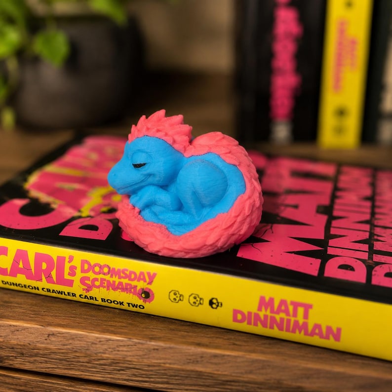 Mongo Dungeon Crawler Carl Inspired Decor, LitRPG Bookshelf Dragon, Bookish Fantasy Display, 3D Printed Shelf Decor, Reader Gift imagen 2