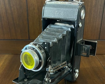Vintage 1933 Camera - Zeiss Ikon, 'Nettar 515-2', made in Dresden, Germany