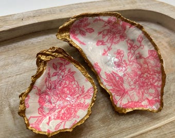 Oyster Shell Jewelry Dish - Handmade Ring Dish, Engagement Ring Holder, Wedding Gift, Bridesmaid Gift, Pink Flower Shell Dish, Flower Dish