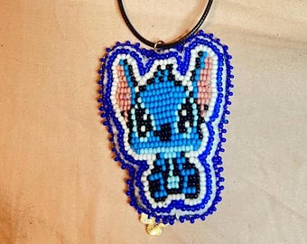 Handgjort Stitch-halsband 45 cm