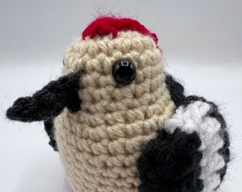 Red-bellied Woodpecker Crochet Bird Amigurumi by Julian Bean