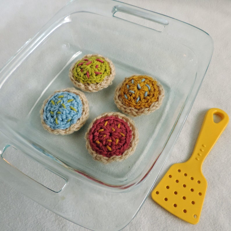 Cookie Platter Play Food crochet PATTERN by Julian Bean image 3