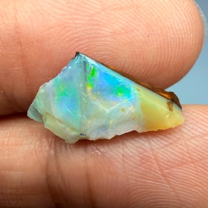 Boulder Opal Natural Single Split. 2.60 Carats