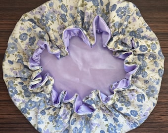 Paarse en blauwe satijnen motorkap met bloemen, verstelbare grote handgemaakte beschermende haarverzorging voor alle haartypes