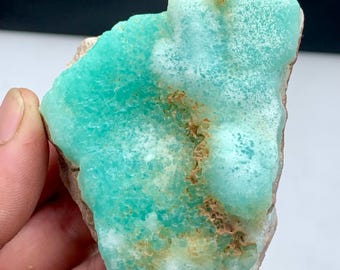 Esemplare di aragonite blu grezza: minerale cristallino naturale proveniente dal Pakistan (217,8 g)