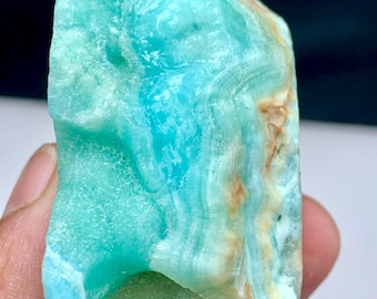 Esemplare di aragonite blu grezza: minerale cristallino naturale proveniente dal Pakistan (149 g)