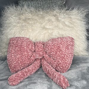 Bow Pillow Crochet Pattern