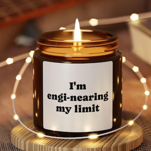 Vela "Estoy ganando mi límite", regalo divertido para ingenieros, vela con humor sobre ingeniería, alivio del estrés STEM, decoración para escritorios de trabajo