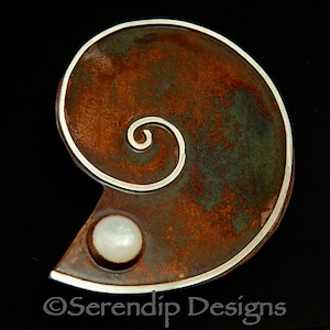 Silver Patina Nautalus Shell Brooch with Silver Spiral and Mother of Pearl, Ammonite Brooch, Spiral Shell Pin