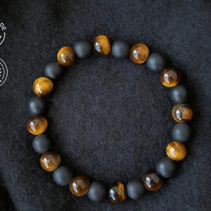 Mens Jewelry • Mens Bracelet Bead • Tigers Eye Bracelet • Bracelet for Men • Mens Fashion • Mens Style • Gift for Men • Mens Gift Ideas