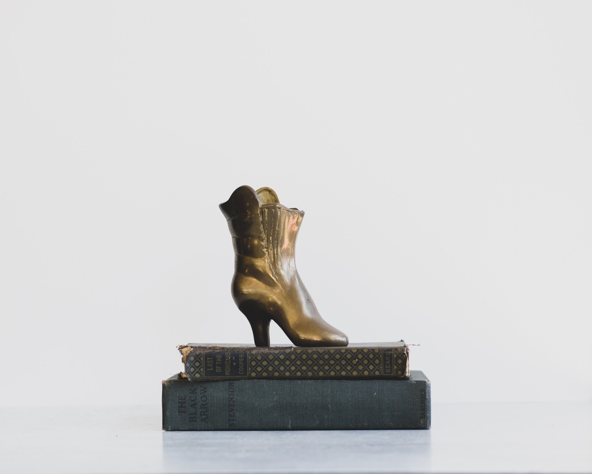 Womens Old Fashioned Brass Shoe Statue Modern Farmhouse Decor Vintage Brass Boot Figurine
