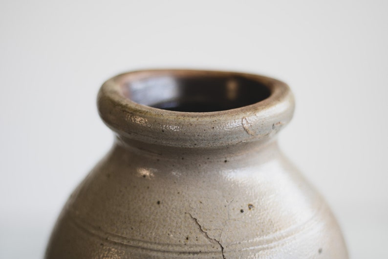 Primitive Salt Glazed Stoneware Jar, Beige Ceramic Crock Vase, Modern Farmhouse Pottery, Antique Stoneware Pottery Vase image 6