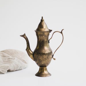 Small Etched Solid Brass Surahi Aftaba Ewer Dallah, Vintage Brass Tea Kettle, Arabic Brass Tea Pot, Indian Mid Century Decor