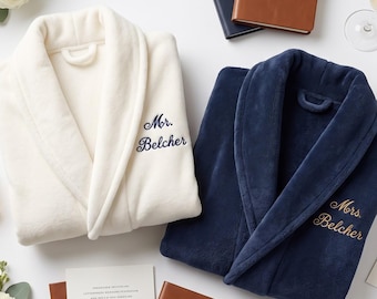 Personalized Mr. & Mrs. Plush Robes, Embroidered Couple Last Name Bathrobes, Wedding Gift, Anniversary Gift for Couples, Honeymoon Gift