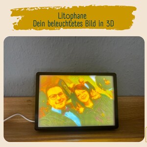 Personalisierte 3D-Lithophane mit LED-Rahmen – dimmbar, PLA, Rahmen zum Hinstellen & Aufhängen, 10×15cm | 15×20cm