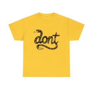 Don&#39;t Tread on Me Unisex Heavy Cotton Tee, Graphic Tee, Casual Wear, Streetwear, Gift for Friends, Trendy Clothing