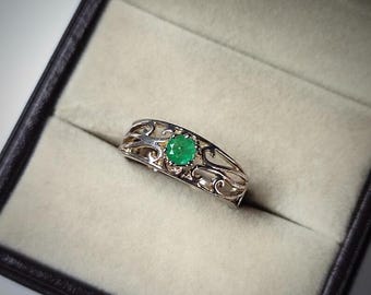 Round Emerald Halo Ring in 925 Sterling Silver – May Birthstone Ring with CZ Accents, Gift for Her