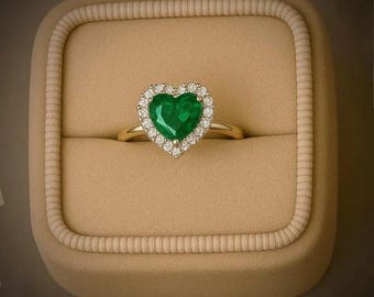 Heart-Cut Green Emerald Ring – 925 Sterling Silver Promise Ring – May Birthstone Jewelry – Emerald Engagement or Proposal Ring– Gift for Her