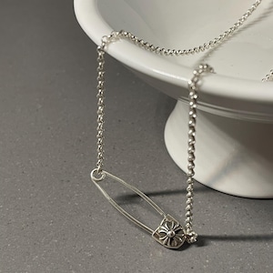 Chrome heart safety pin necklace - Etsy 日本
