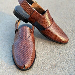 Handmade Brown Leather Peshawari Chappal for Men | Kaptaan Sandals | Traditional Pakistani Footwear for Eid & Weddings