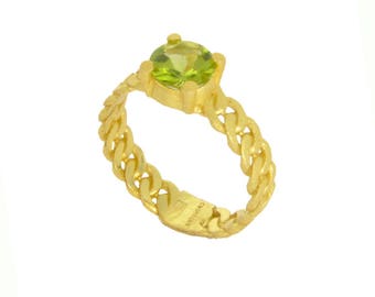 MARTINIQUE ring. Gold plated silver and natural peridot. Peridot ring, silver ring, birthstone ring, August birthstone,