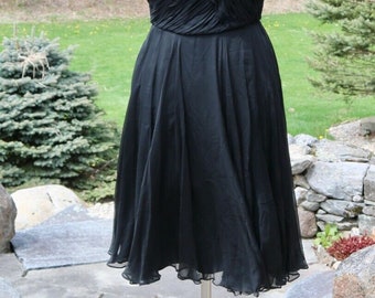 SALE Vintage Lee Claire NY Black Swingy Cocktail/Evening/Dressy Dress with Ruching