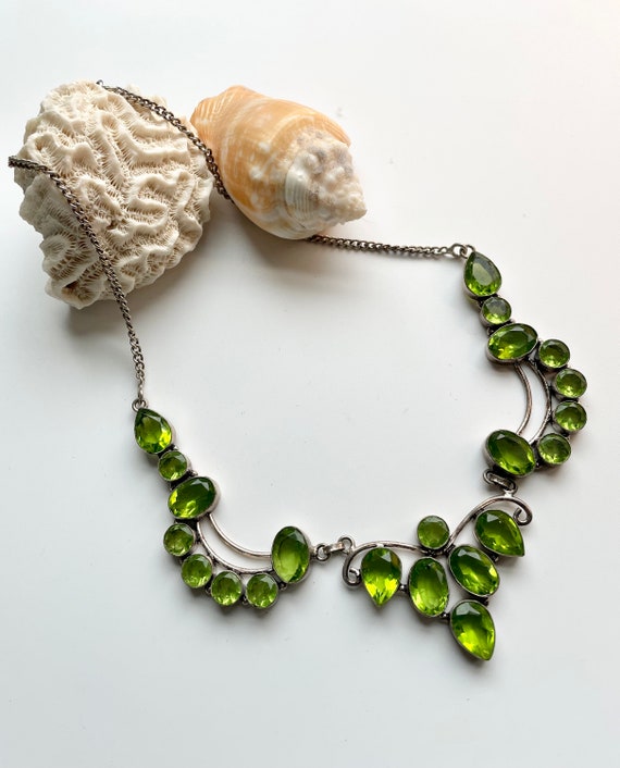 Stunning Vintage Silver and Peridot Colored Glass… - image 4