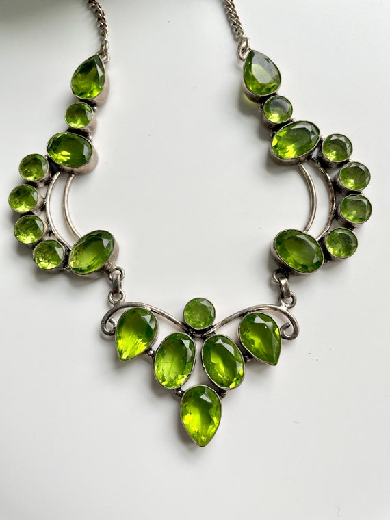 Stunning Vintage Silver and Peridot Colored Glass… - image 3