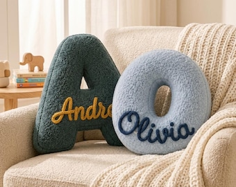 Coussin personnalisé avec prénom, coussin avec initiale, coussin pour chambre de bébé, cadeau de naissance