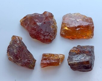 Fanta Colour Garnet Rough Stones: 26 Carats Raw Gemstone Crystals