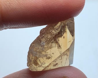 天然トパーズ結晶（劈開石標本付き）、パキスタン・スカルドゥ産原石